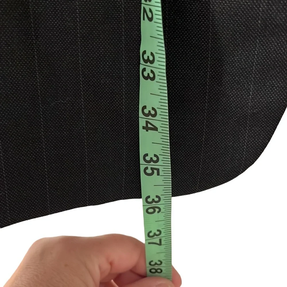 Armani two piece suit 46R/see measurements. E#79 - Picture 2 of 14